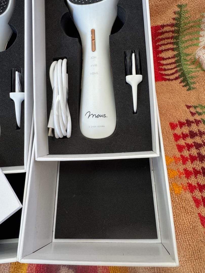 2台セットmous. ELEBRU 美顔器