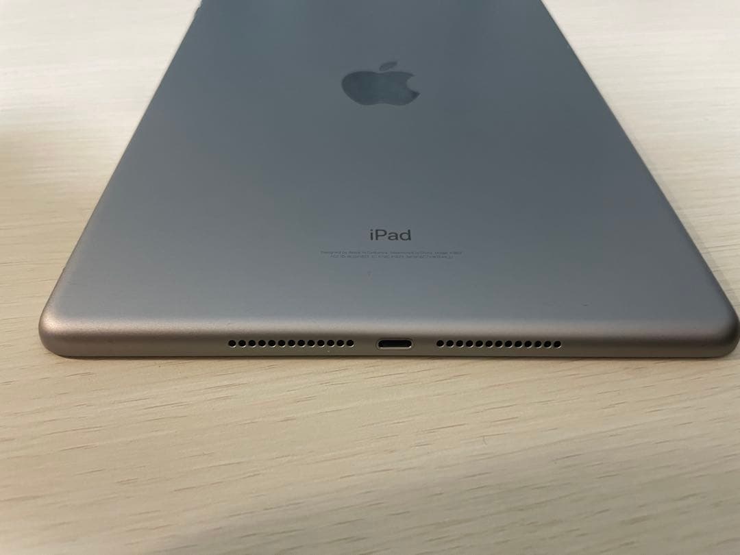 Apple iPad 第5世代 32GB