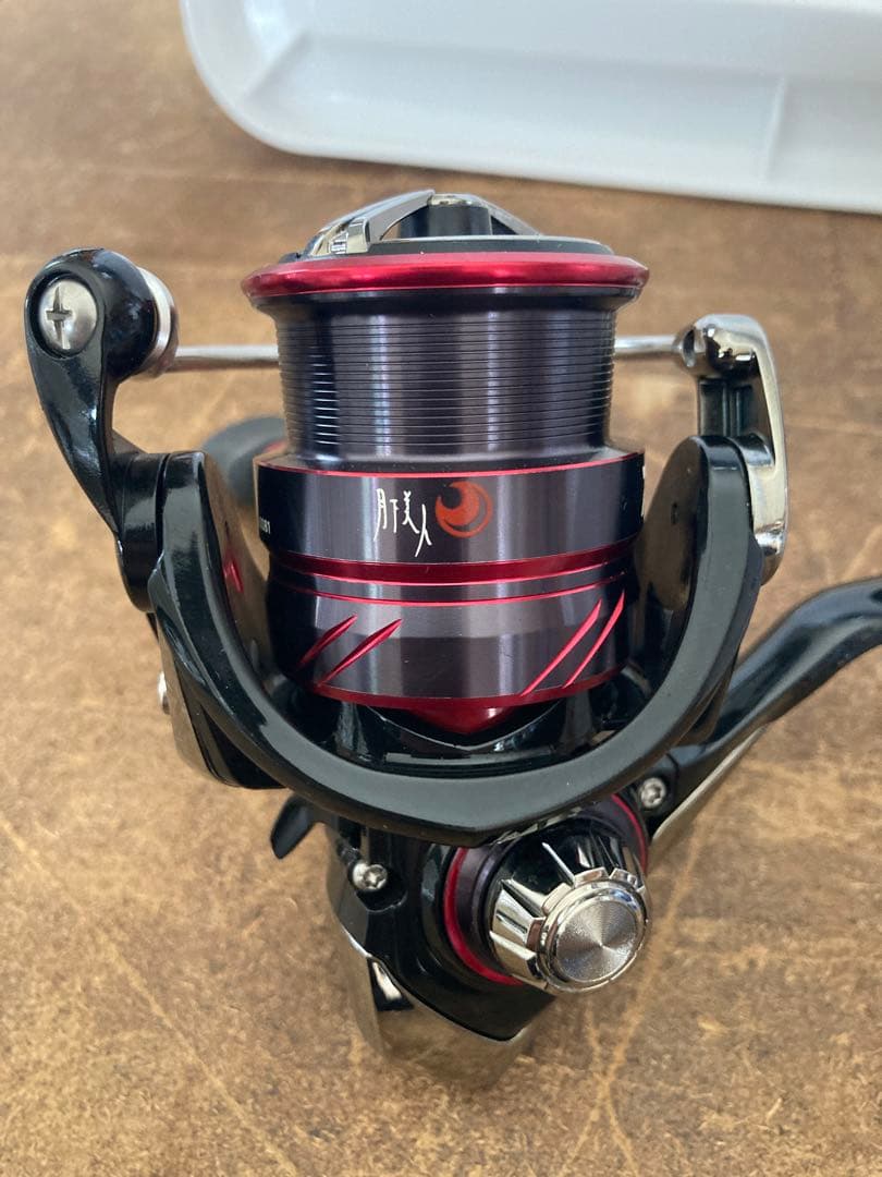 18 月下美人　MX LT2000S-P アジング　中古