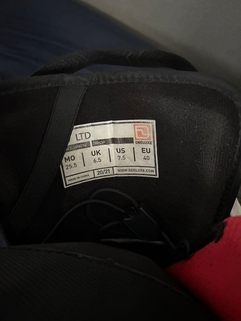 ディーラックス　wow コラボ25.5センチ