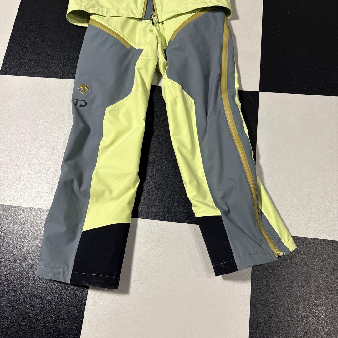 本日限定値下げ　デサント　チームデサントBチーム　サイズO(XL)