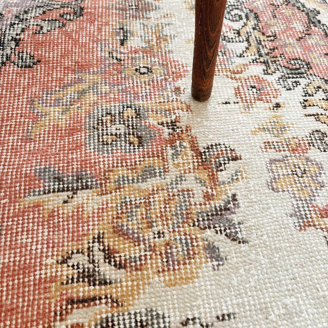 みかんトルコ　ヴィンテージラグ　ピンク　パープル