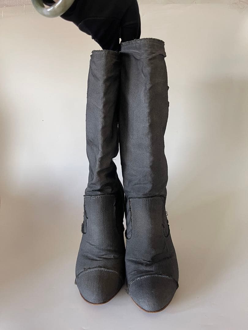 CHANEL グレー ロングブーツ