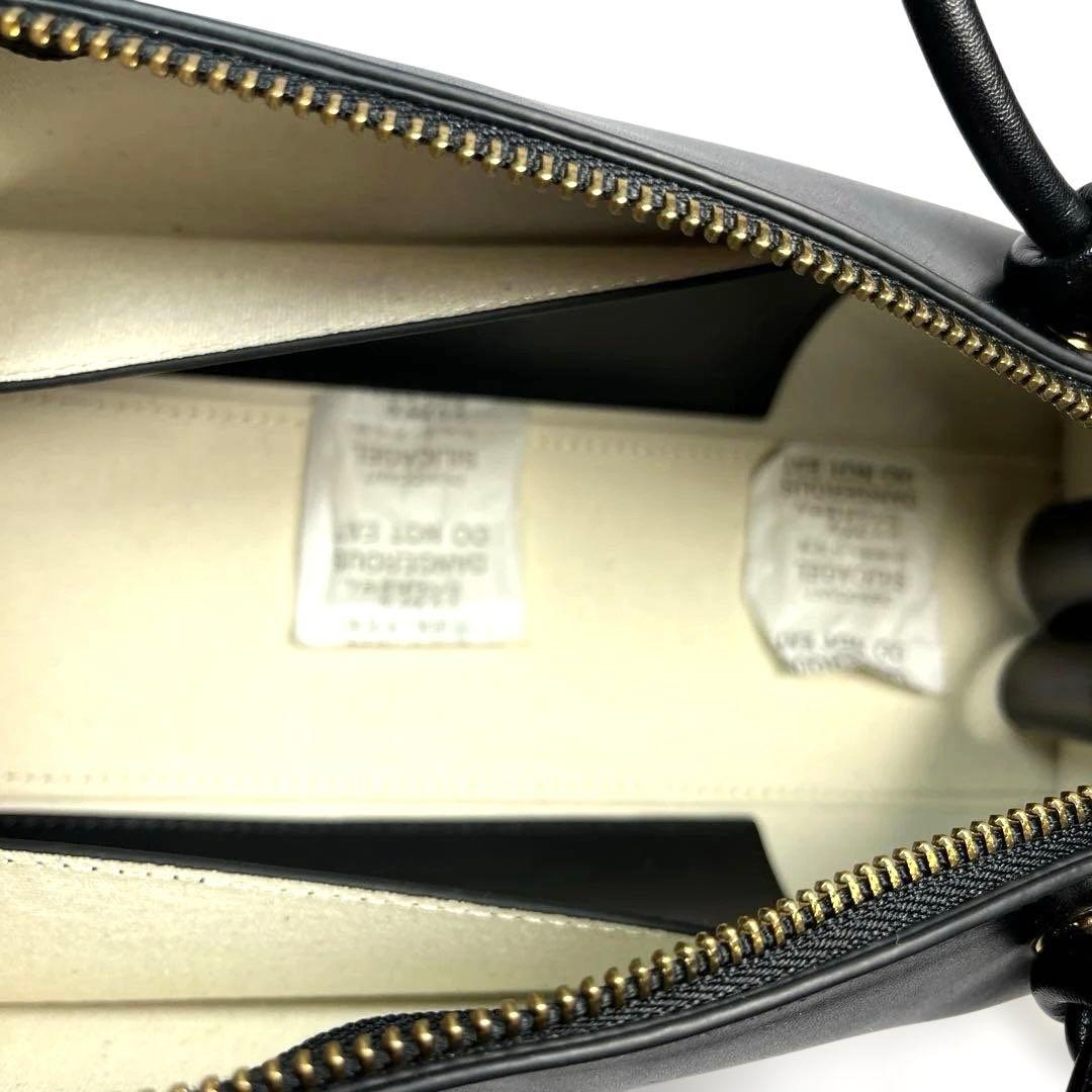 ROPE ロペ　ショルダーバッグ　ハンドバッグ　肩掛け　ブラック　レザー