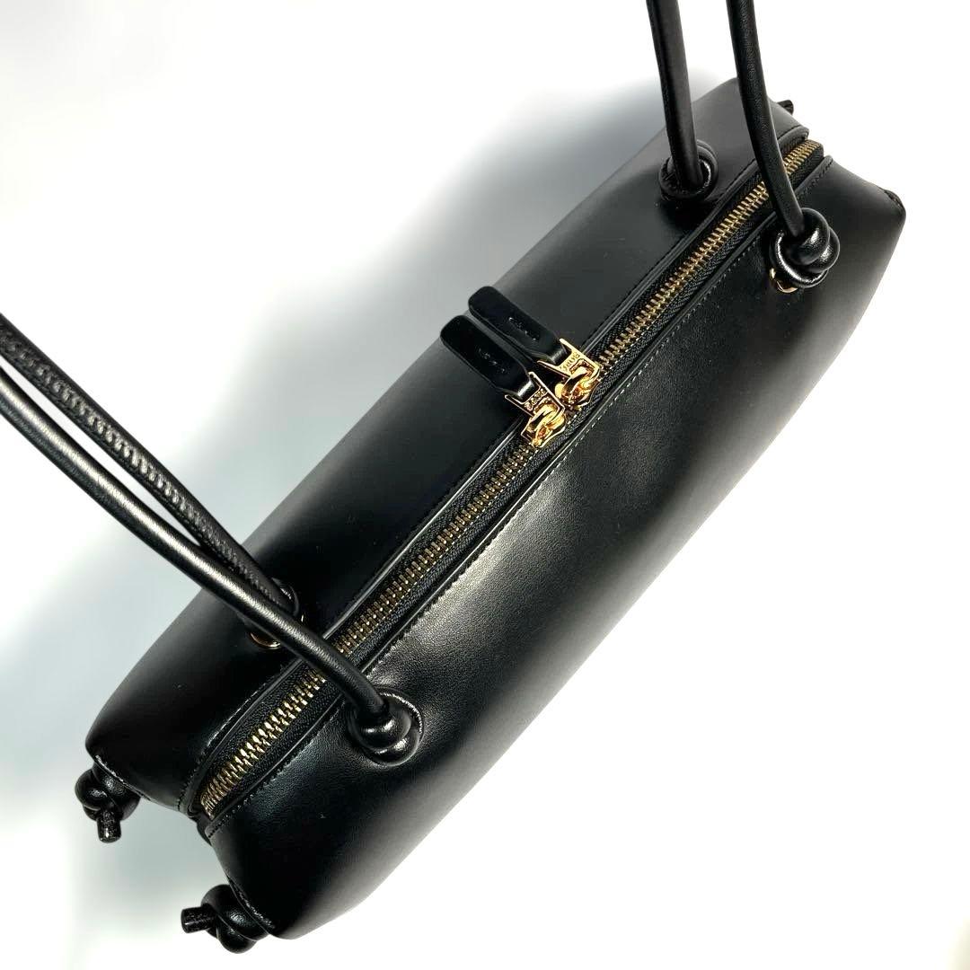ROPE ロペ　ショルダーバッグ　ハンドバッグ　肩掛け　ブラック　レザー