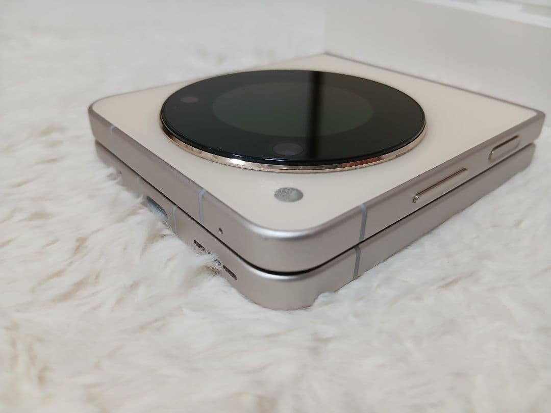 Y!mobile Libero Flip 本体