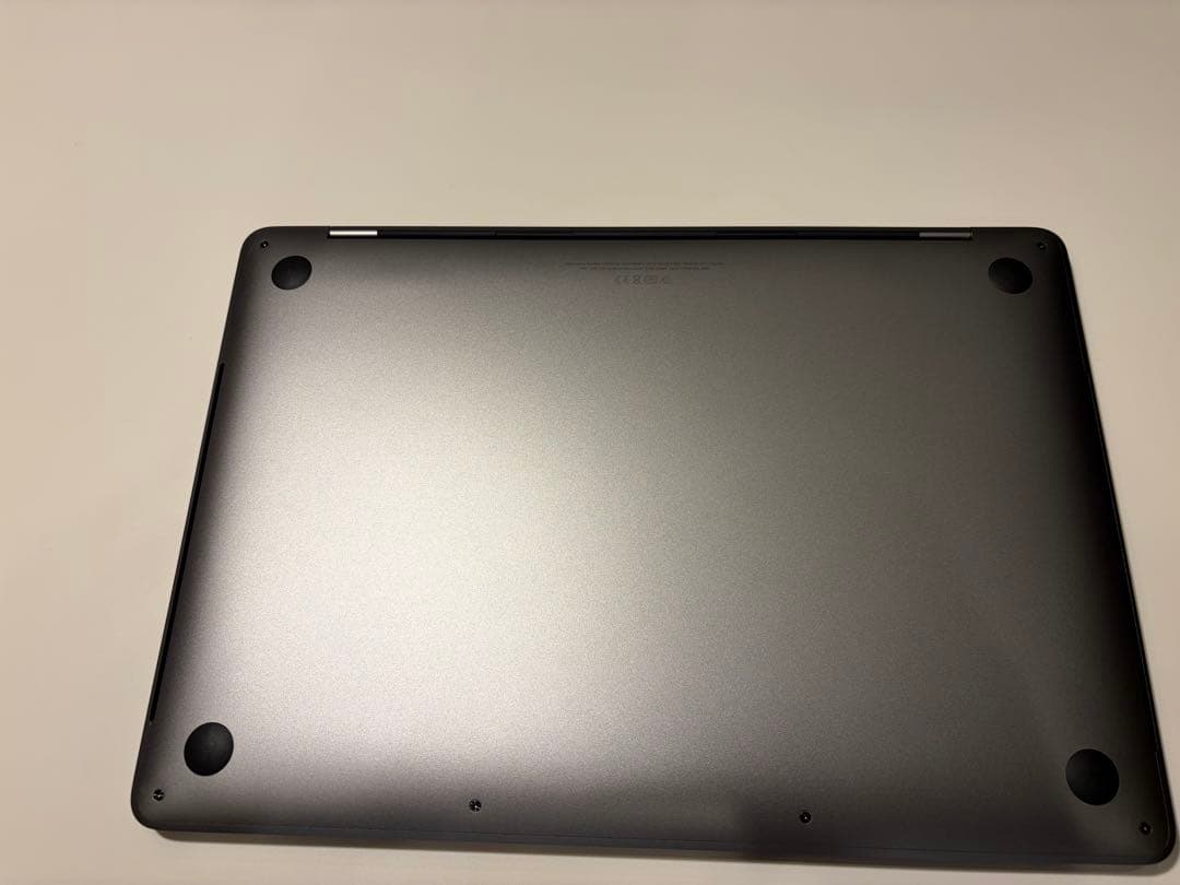 13インチMacBook Pro - スペースグレイ【1TB SSDストレージ】