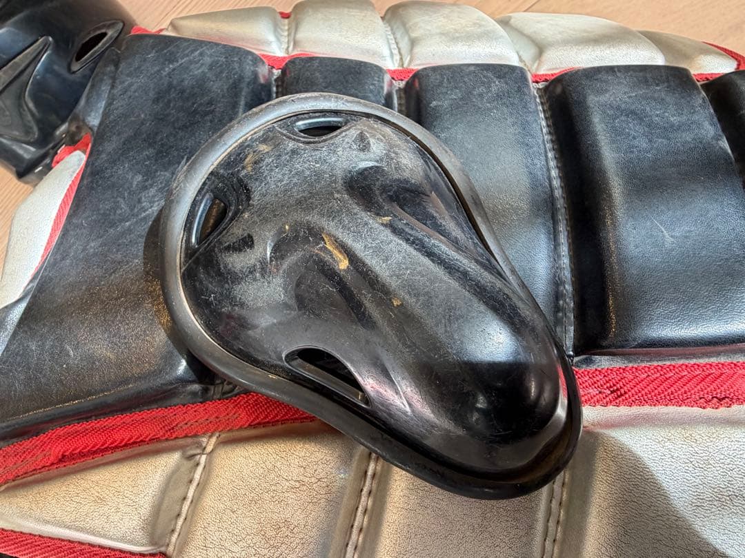 少年軟式ゼット　キャッチャー防具一式プロテクターレガース　マスクアンダーアーマー