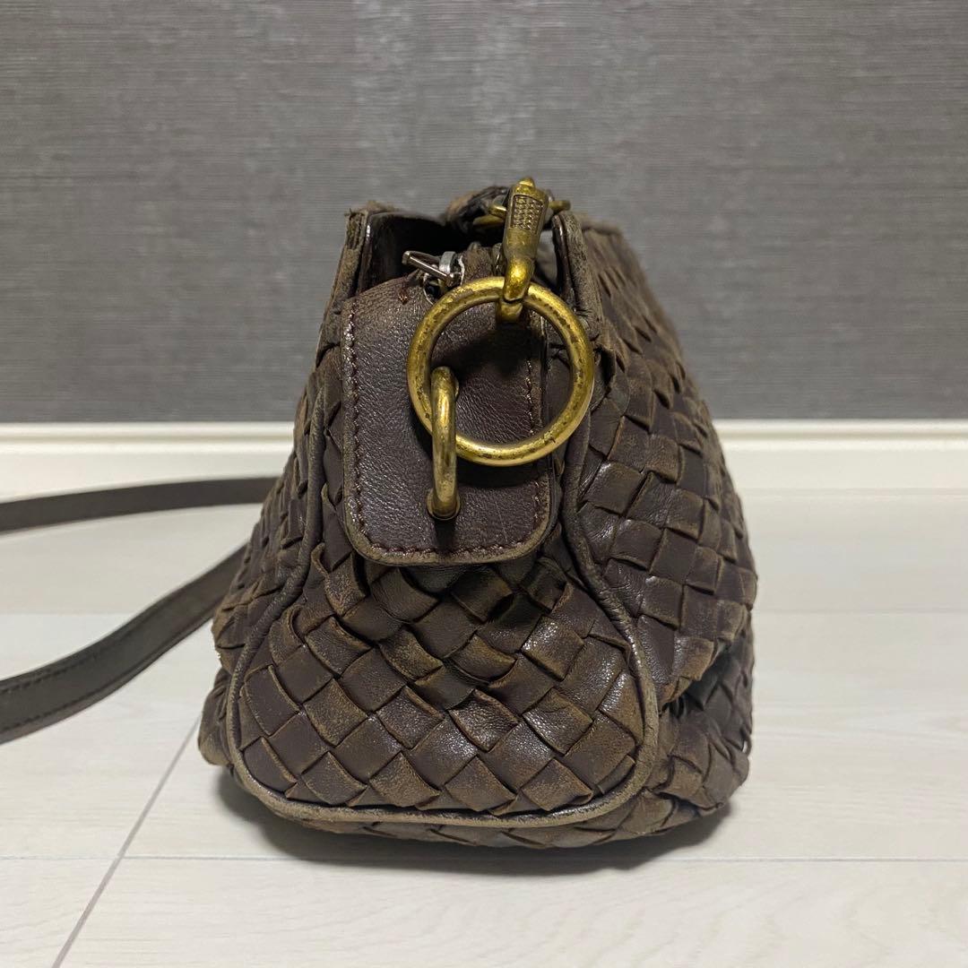 BOTTEGA VENETA イントレチャート ショルダーバッグ レザー