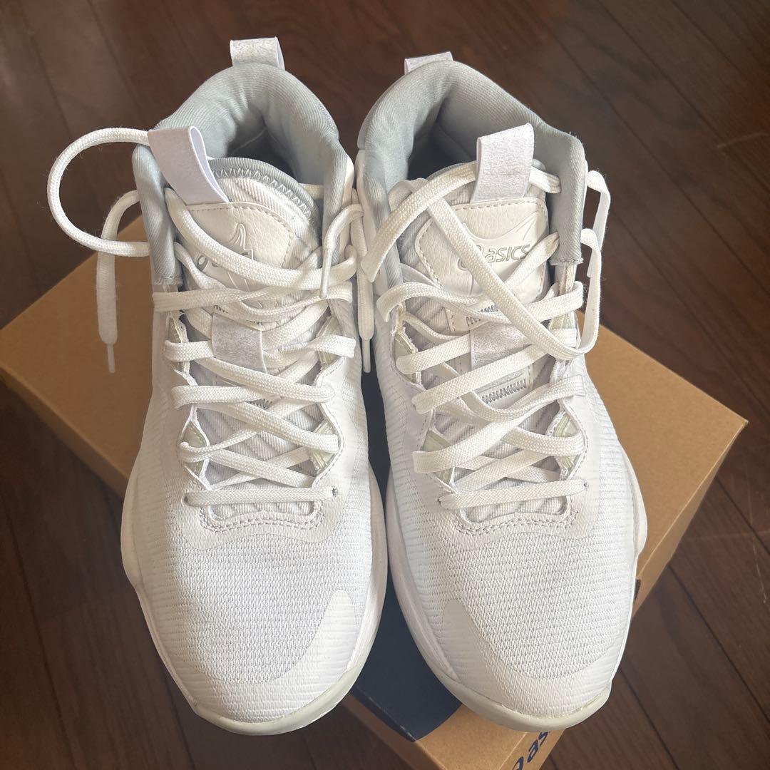 アシックス NOVA SURGE 3 ノヴァサージ3 バッシュ　ホワイト
