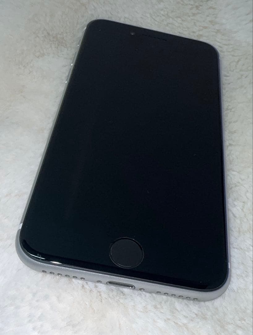 Apple iPhone SE 第2世代 ホワイト 64GB 1年使用 84%