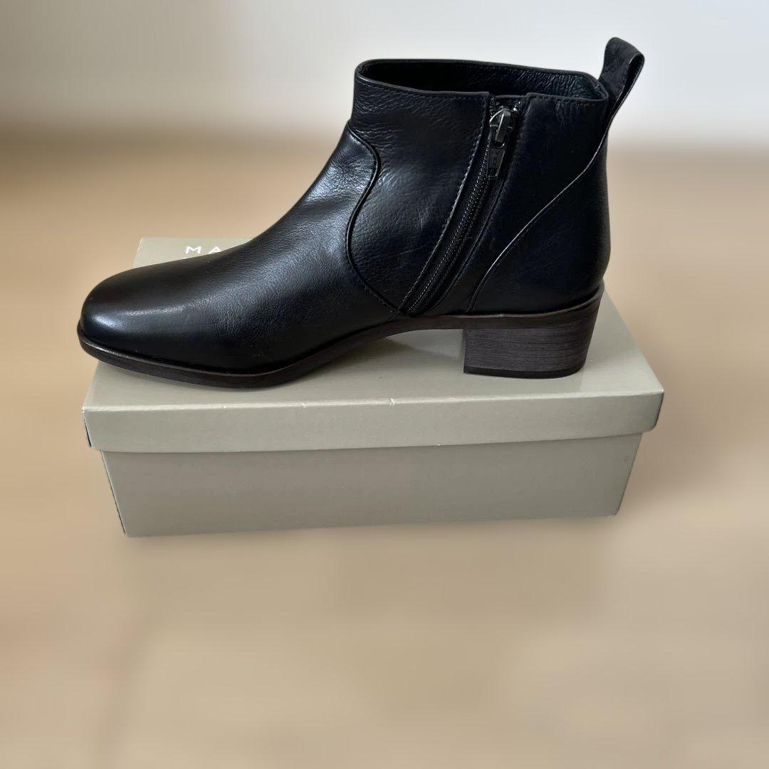 マーガレットハウエルアイデアショートブーツ24.5㎝ブラック