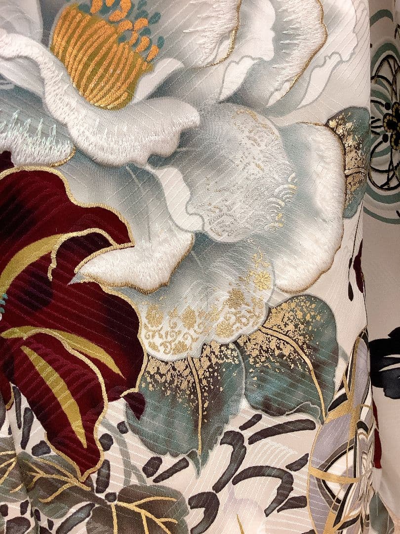 白地　上品な梅と菊の古典振袖フルセット