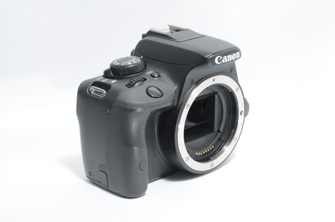 ご家族を綺麗に残す❤️Canon Kiss X7✨小型・軽量で届いてすぐに使える