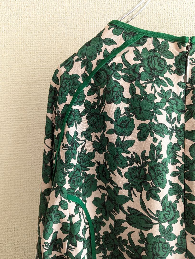 【美品】MSGM ジップ袖　花柄グリーン　モードブラウス　イタリア