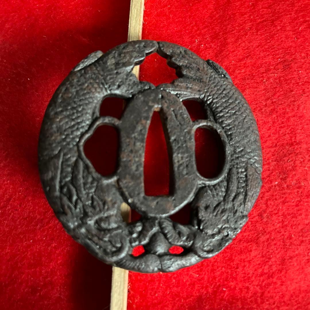 鯱鉾図の透かし鉄鍔