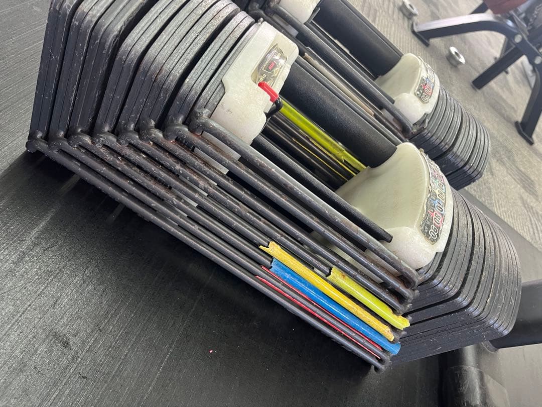 ブロックダンベル 可変式 片腕42kg １対 2個セット27段階調節可能