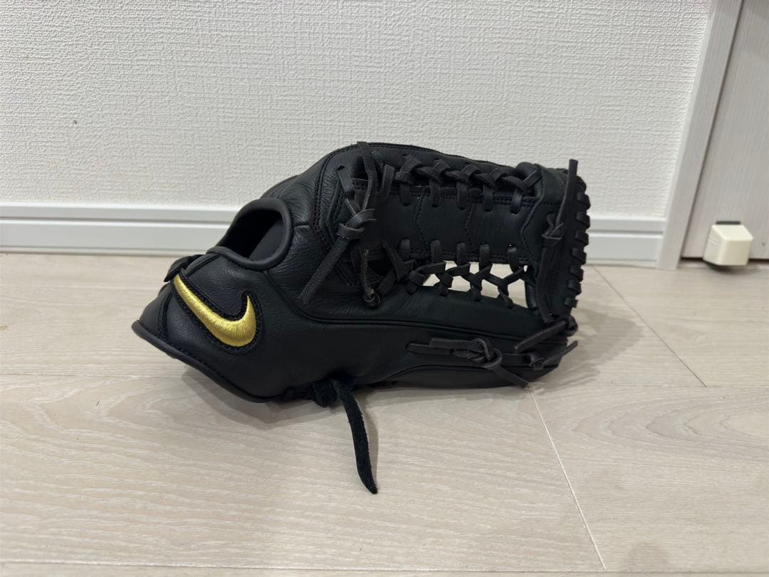 激レア！ナイキ 野球グローブ　ナイキ アルファ ハラチエッジ　逆スウォッシュ