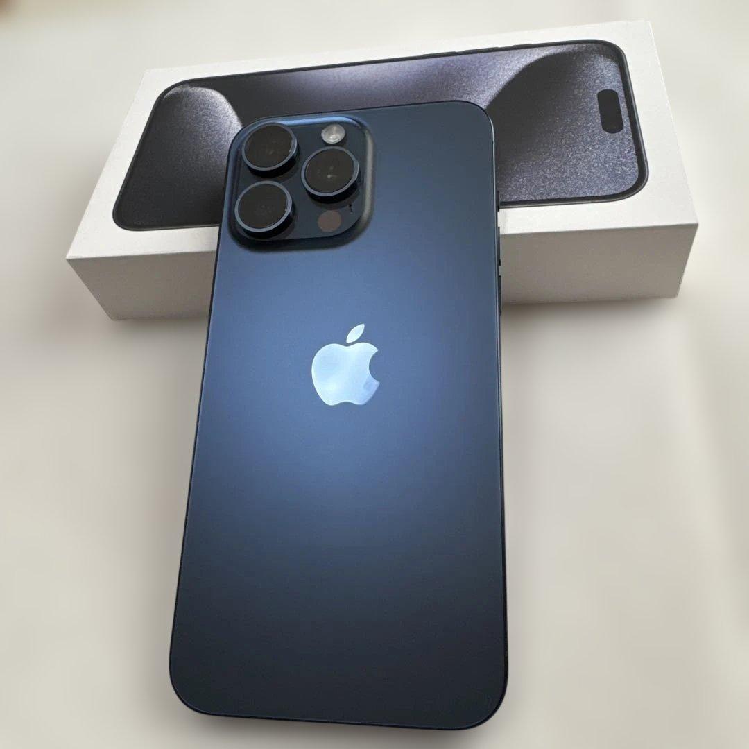 iPhone15 pro max256GB ブルーチタニウム 2025/11購入