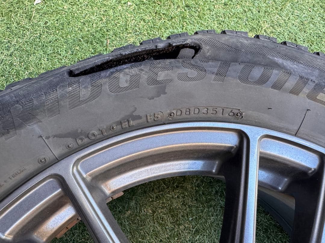 引渡希望WAREN 17インチ ブリザック　スタッドレス タイヤ・ホイールセット