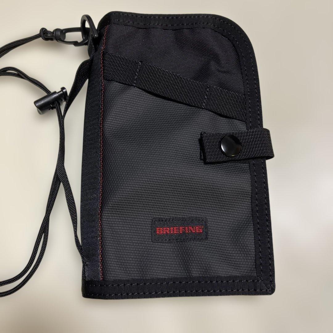 BRIEFING FOLDING PASSPORT CASE ブラック