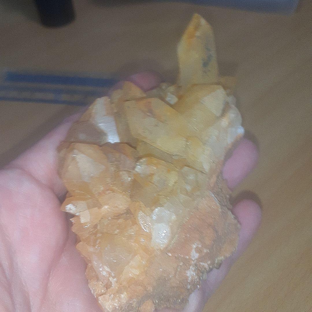 ゴールデンヒーラークォーツ　クラスター