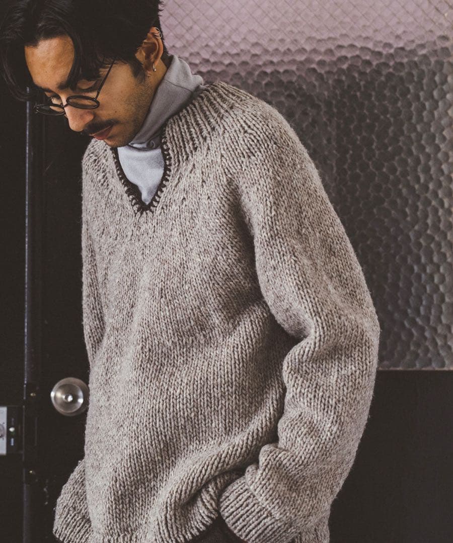 ネストローブコンフェクト　キーネックプルオーバー