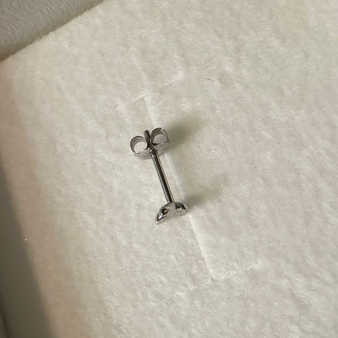 限定価格＊プラチナ バタフライ ハーフピアス