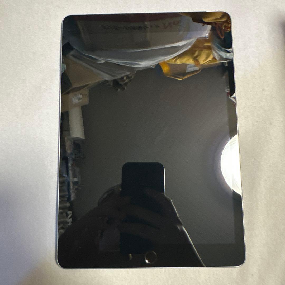 Apple iPad 第9世代 64GB バッテリー98% SiMフリー 2