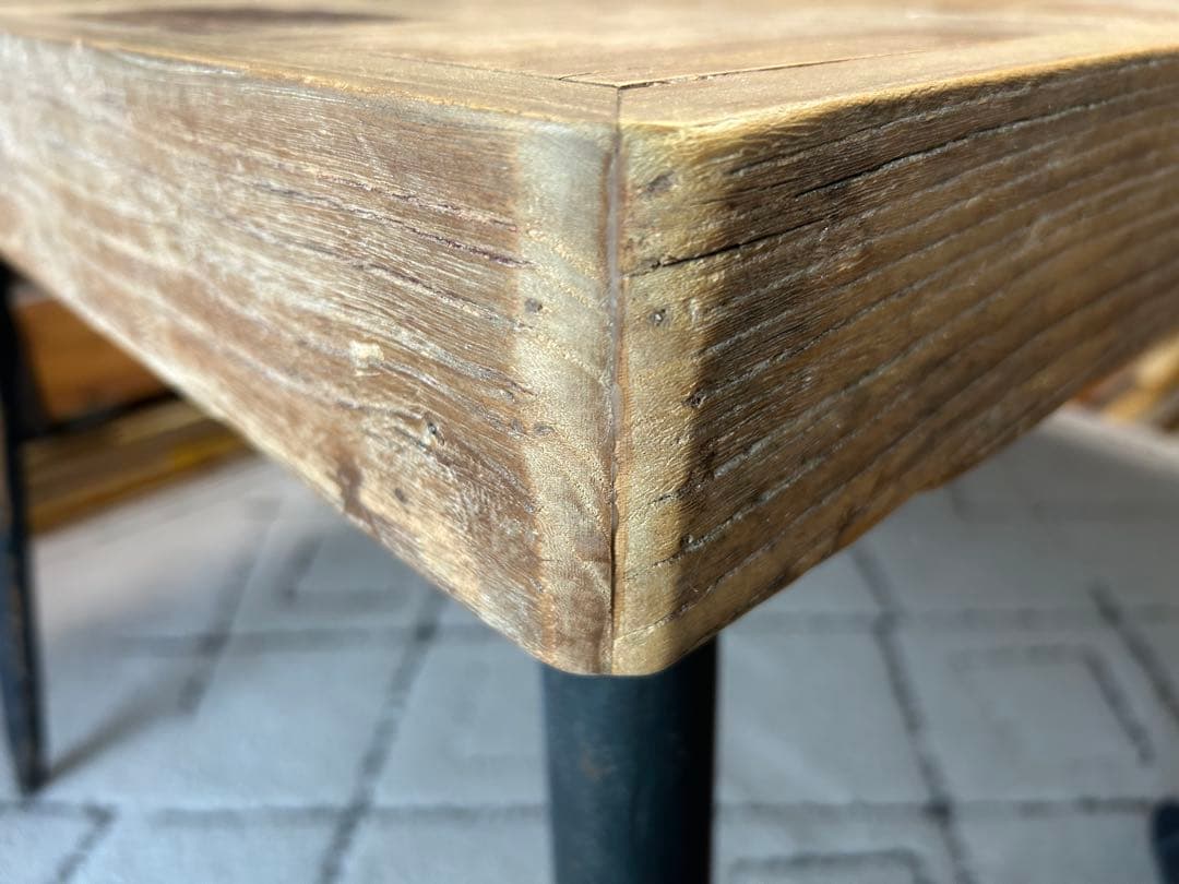 プトラ ダイニングテーブル 140cm クラッシュゲート　CRASH GATE