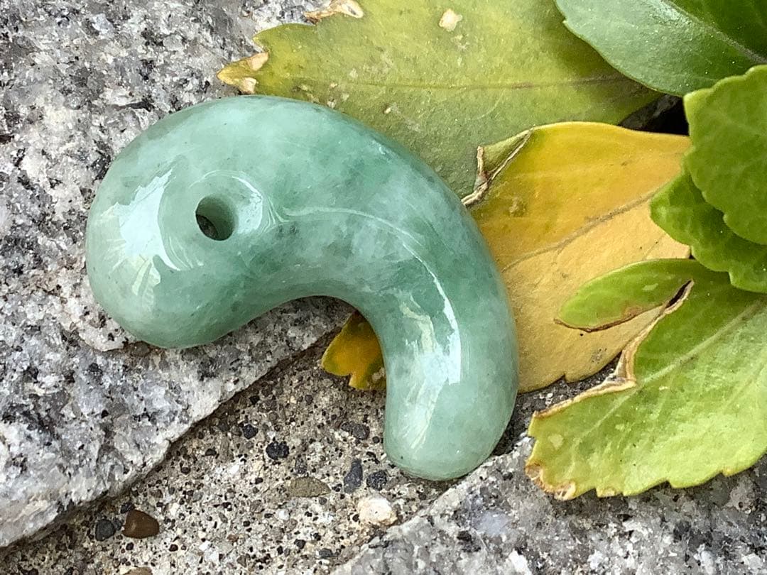 ✳親方おすすめ勾玉　糸魚川翡翠　人気の古墳時代の型　全て卸し値段　鑑定書取得品‼️