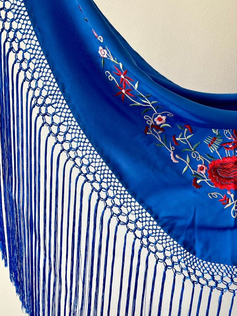フラメンコ　刺繍シージョ　ロングフレコ　ロイヤルブルーxマルチカラー刺繍