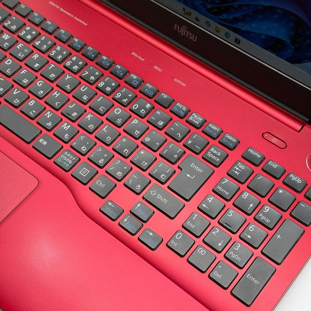 富士通ノートパソコン i7 準美品 16GB 新品SSD512 Blu-ray