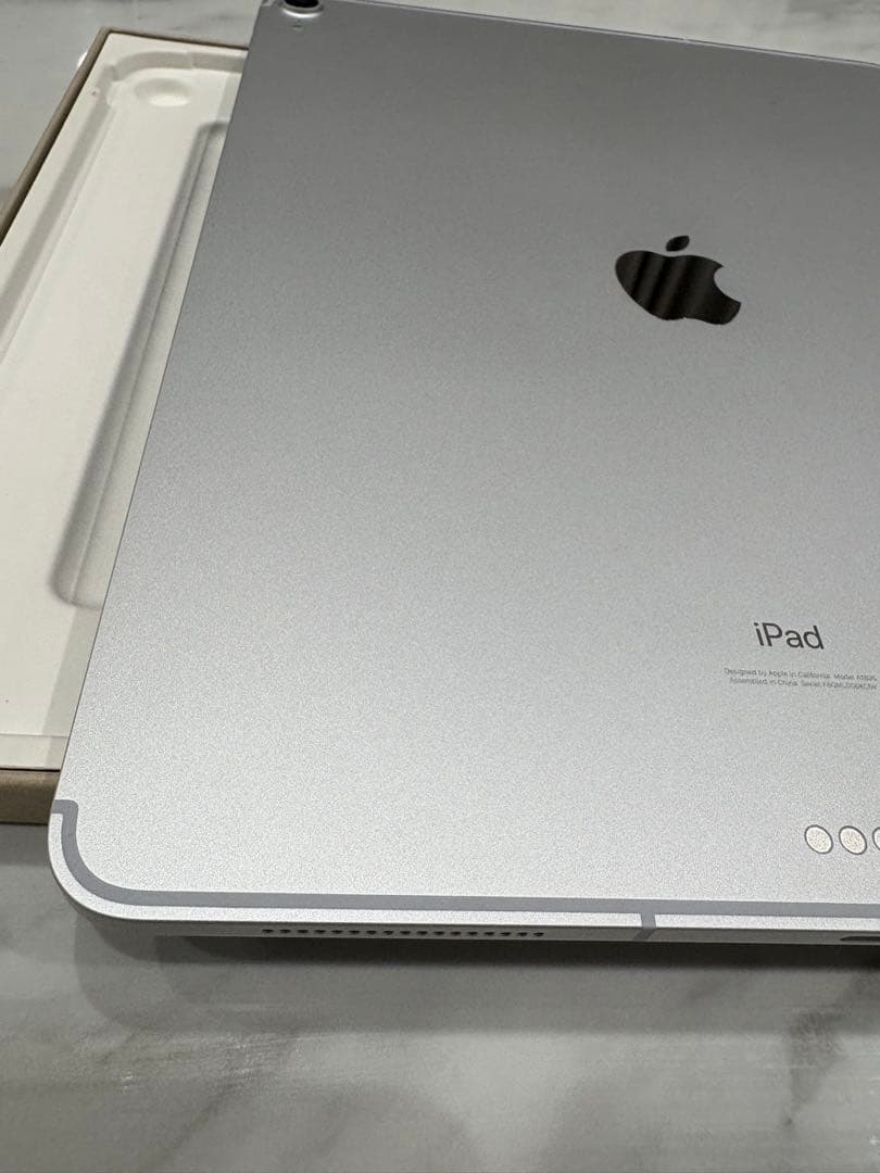 モ*ル様 【新品同様】iPad Pro 12.9 1TB Cellular 10