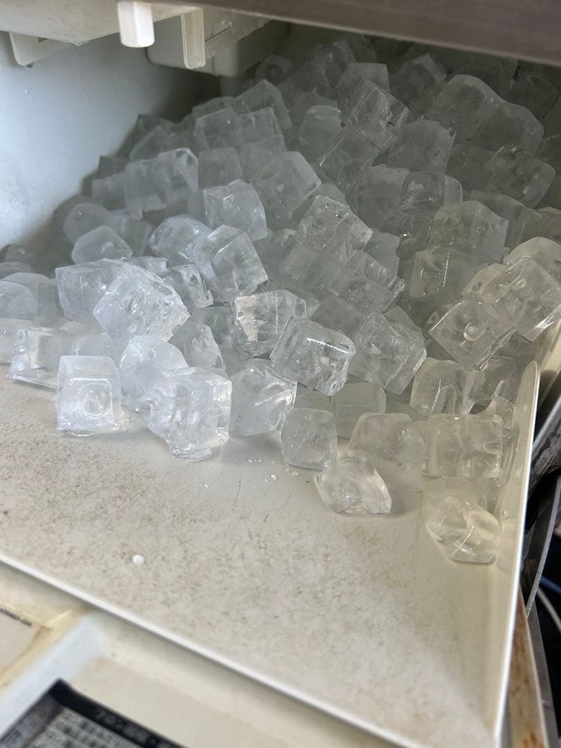 ホシザキ【25㌔製氷機】2004年