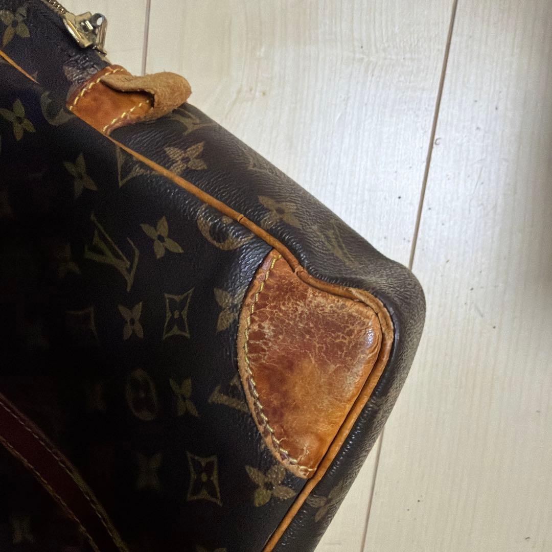 LOUIS VUITTON ルイヴィトン モノグラム ポルトドキュマン