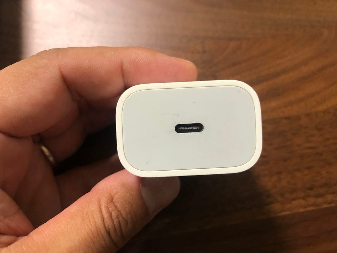 Apple iPad 第９世代　Wi-Fi 64GB シルバー　MK2L3J/A