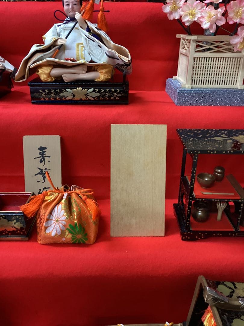 雛人形　七段飾り　熊野　寿繁作　105巾