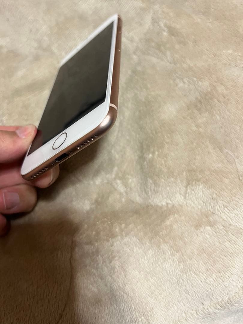 美品 Apple iPhone 8 ゴールド SIMフリー 64GB