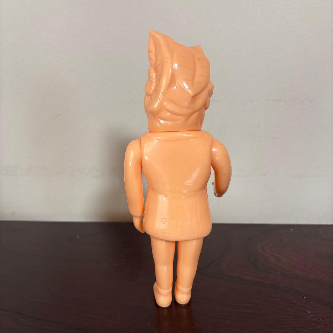 M1号 ケムール人、セミ人間、ケロニア人　ウルトラマンシリーズ　ソフビ　未塗装