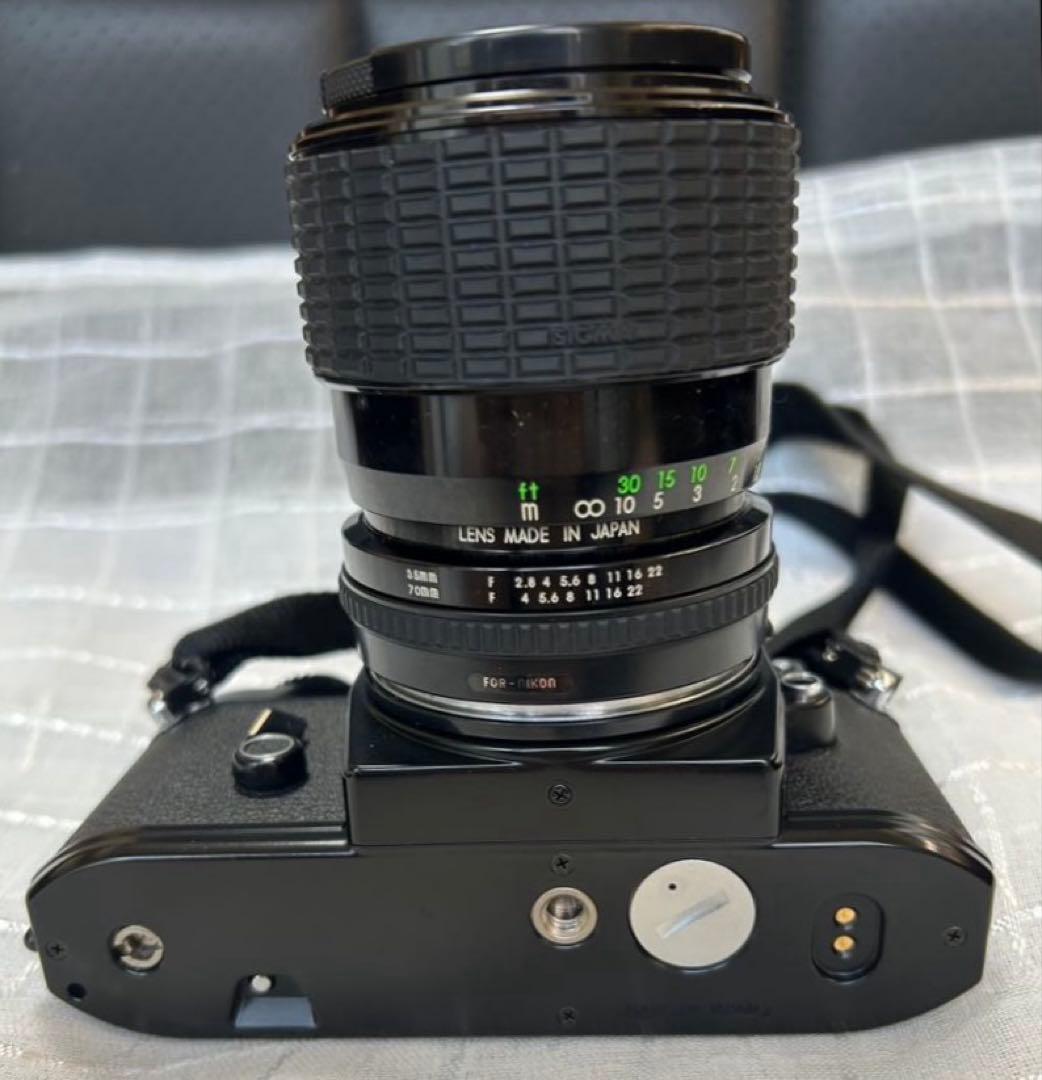 超遠望レンズ‼️ Nikonの一眼レフカメラ　Sigmaレンズフラッシュバッテリー