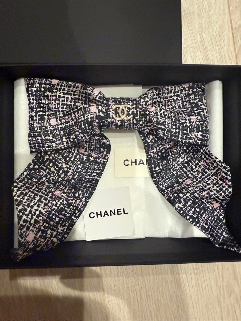 CHANEL リボンヘアアクセサリー