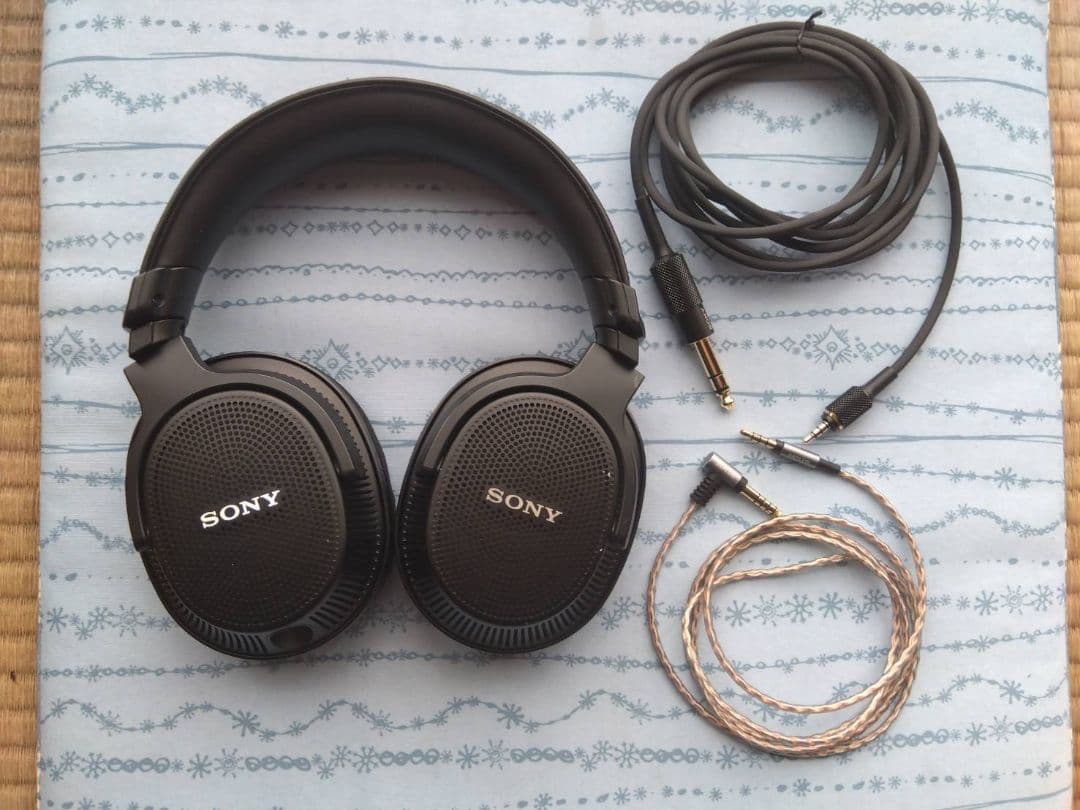 SONY MDR-MV1 360 Reality Audioヘッドホン