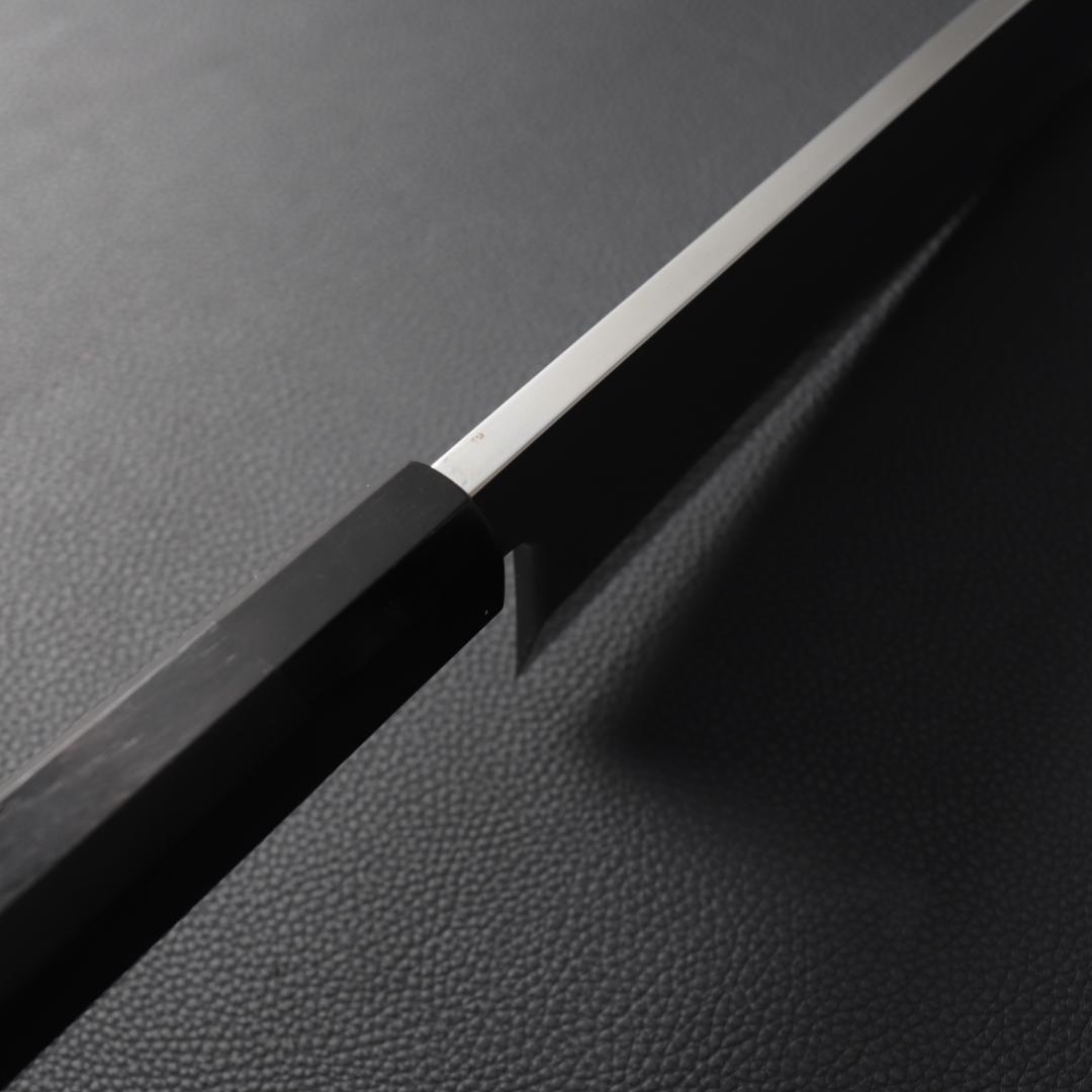 10697出刃包丁 7寸 鏡面仕上げ 刺身包丁 和包丁 黒檀黒水牛角八角柄