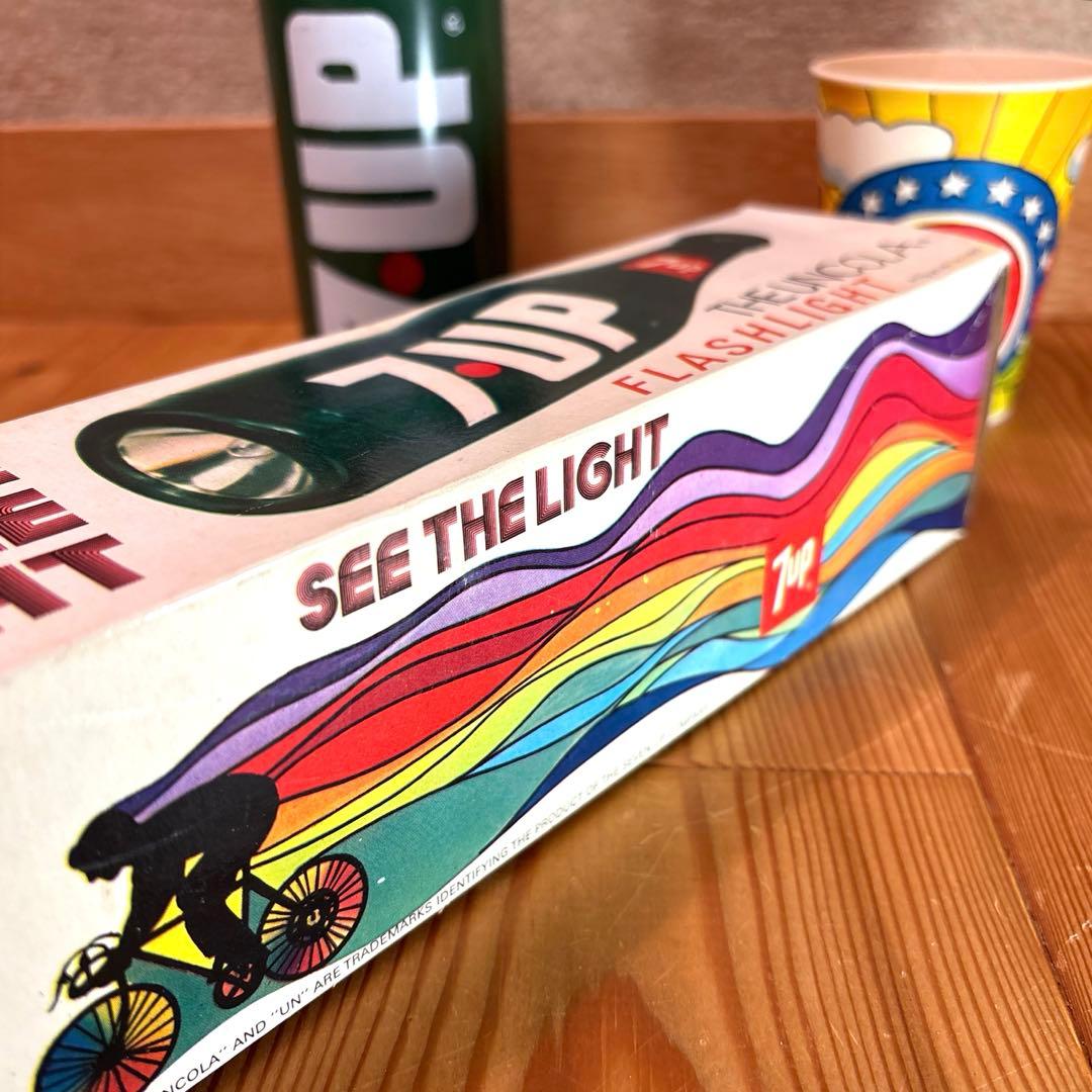 レア　60/70年代　セブンアップ　アドバタイジング　懐中電灯 紙コップ　7up