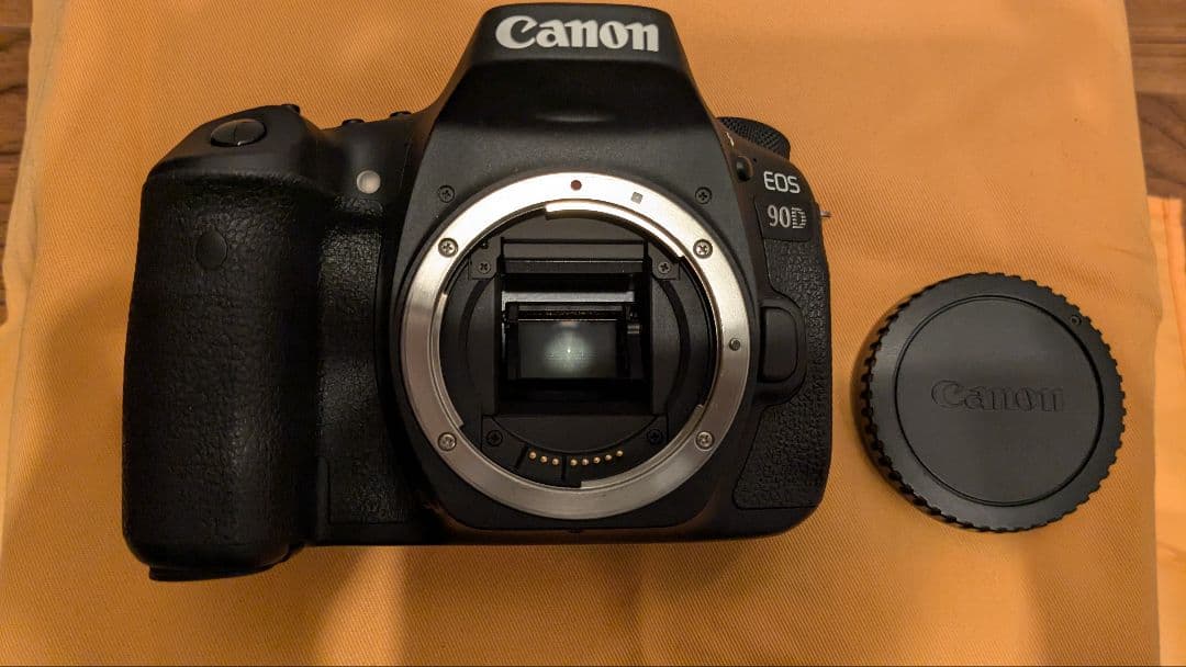 Canon EOS 90D ボディ バッテリー・チャージャー・ストラップ・説明書