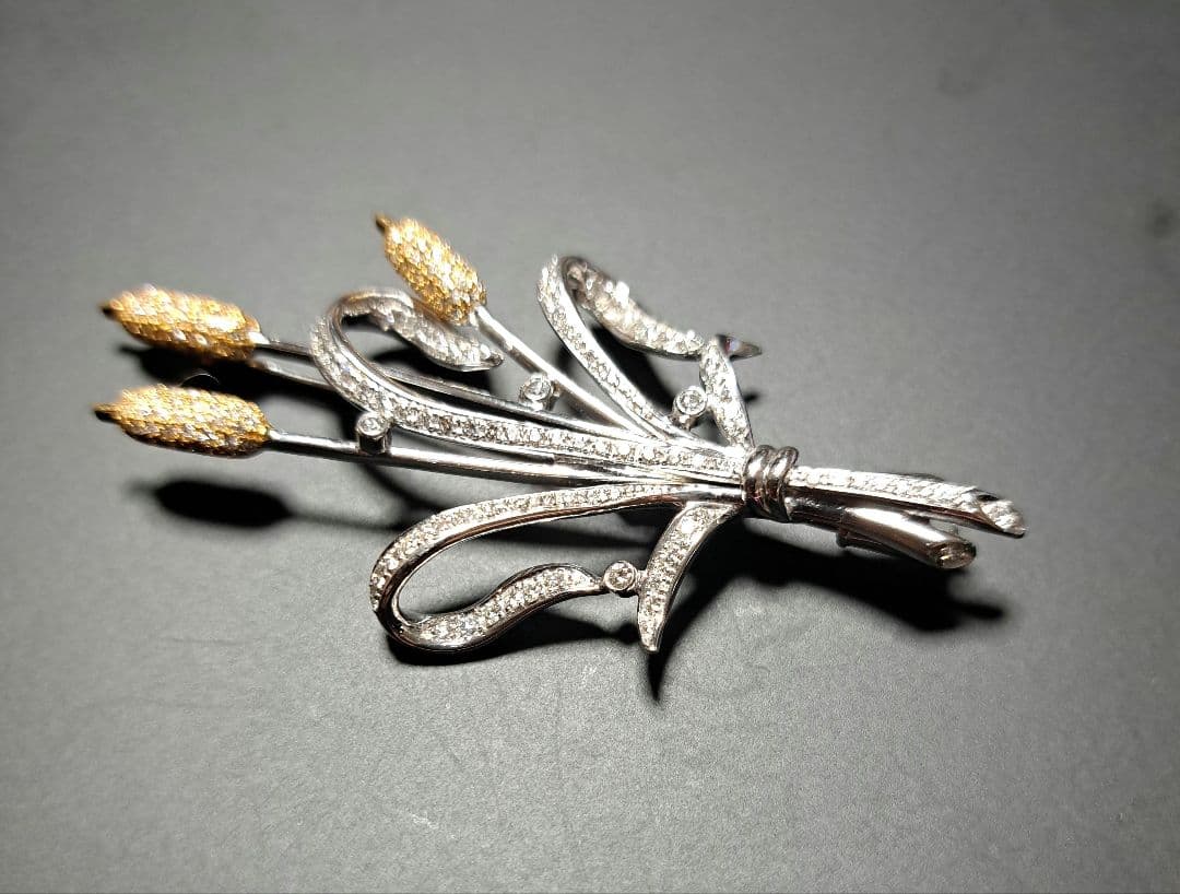 【美品】ブローチ(ホワイトゴールド、メレダイヤ等)