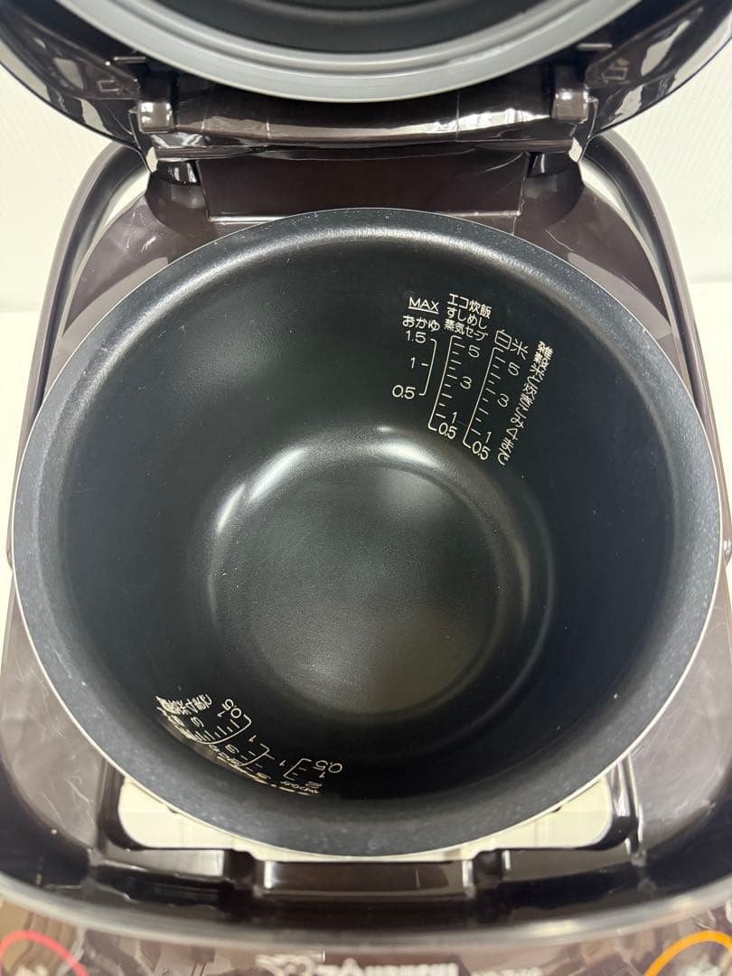 ZOJIRUSHI NP-ZH10圧力IHジャー炊飯器　2022年製