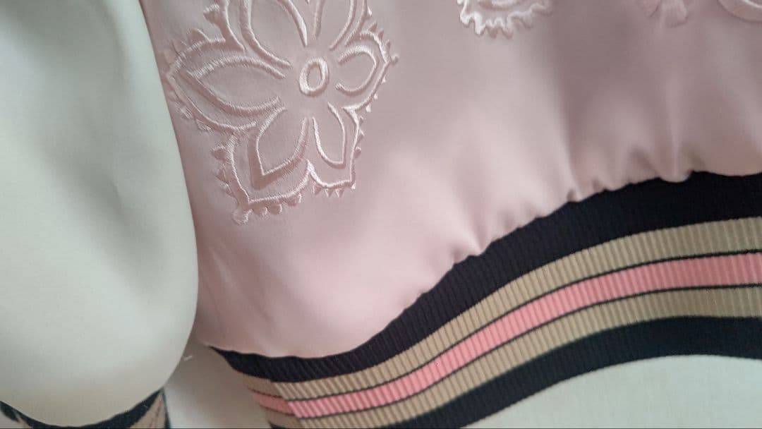 最終★美品★コーチCOACHシグネチャー　スカジャン刺繍ロゴジャケットピンク