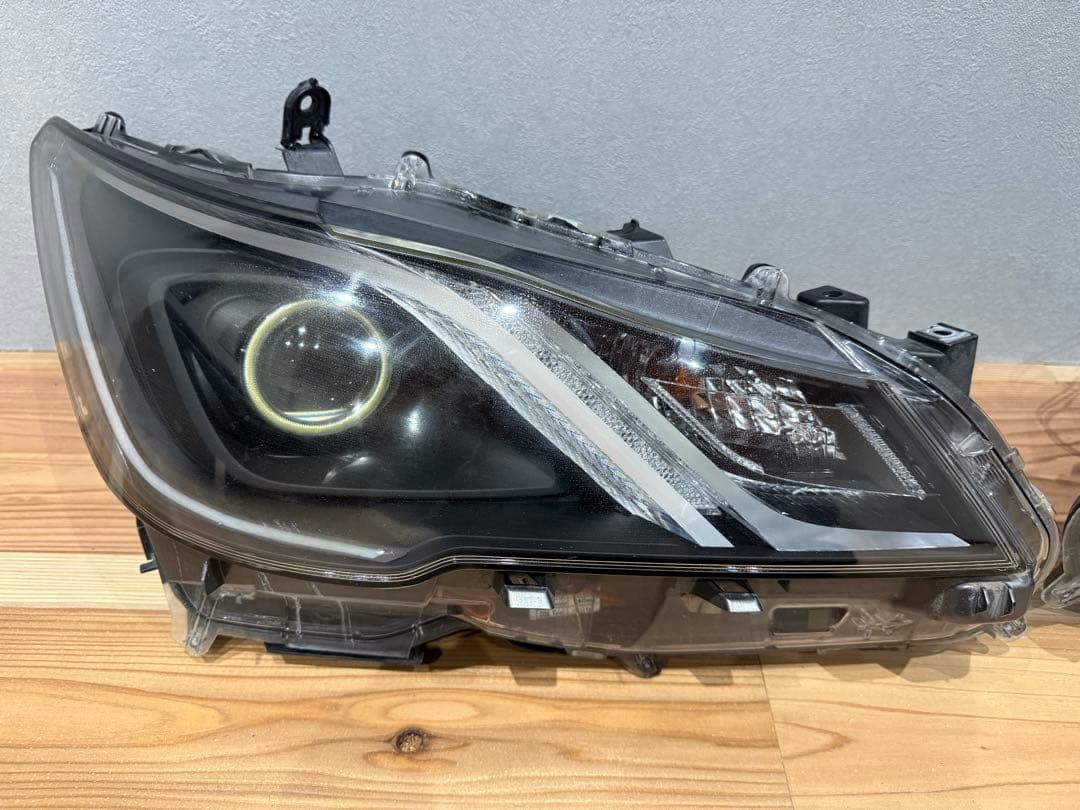 210系クラウン後期 社外ヘッドライト 左右セット